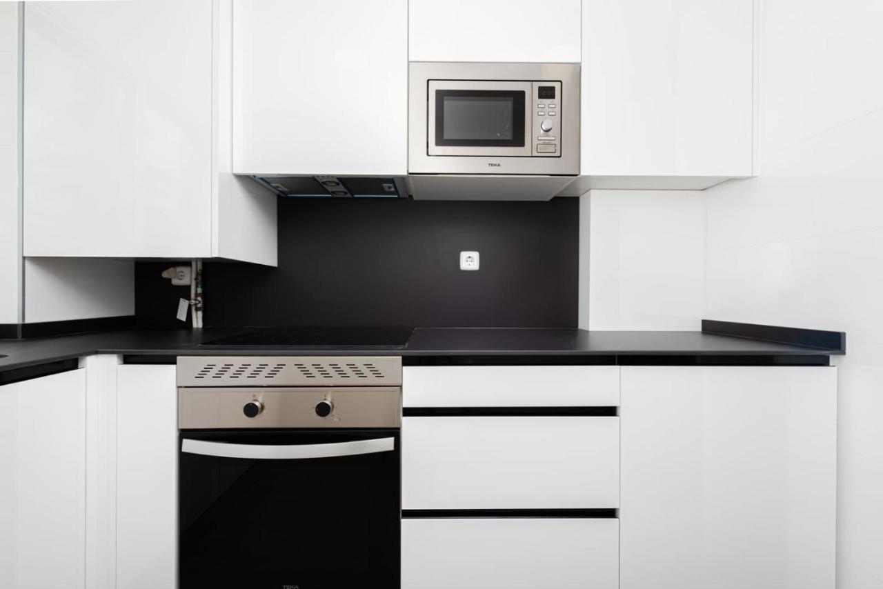 Los Robles Stylish & Modern Apartmenst In مدريد المظهر الخارجي الصورة