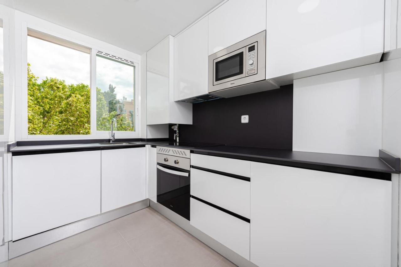 Los Robles Stylish & Modern Apartmenst In مدريد المظهر الخارجي الصورة