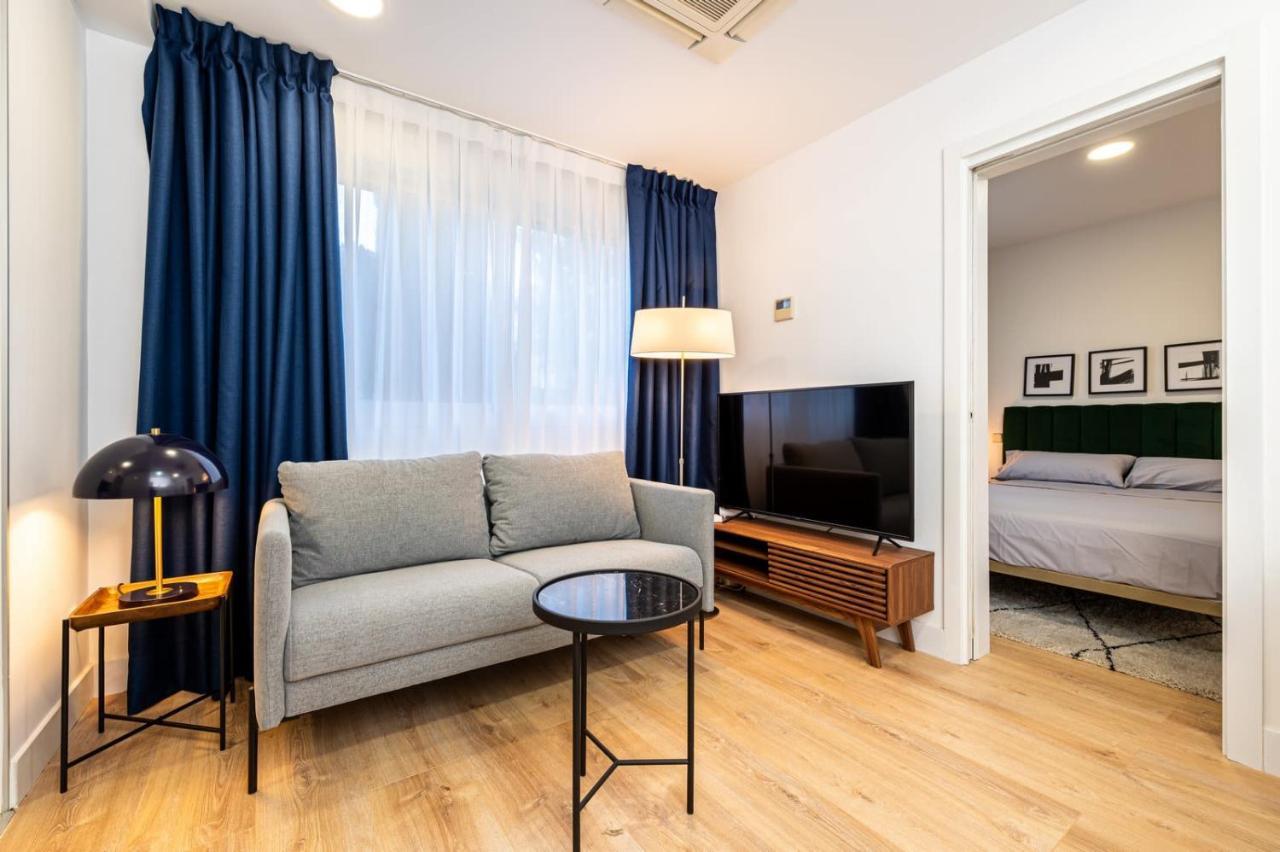 Los Robles Stylish & Modern Apartmenst In مدريد المظهر الخارجي الصورة