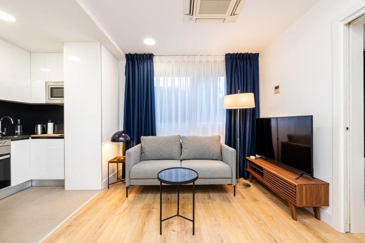 Los Robles Stylish & Modern Apartmenst In مدريد المظهر الخارجي الصورة