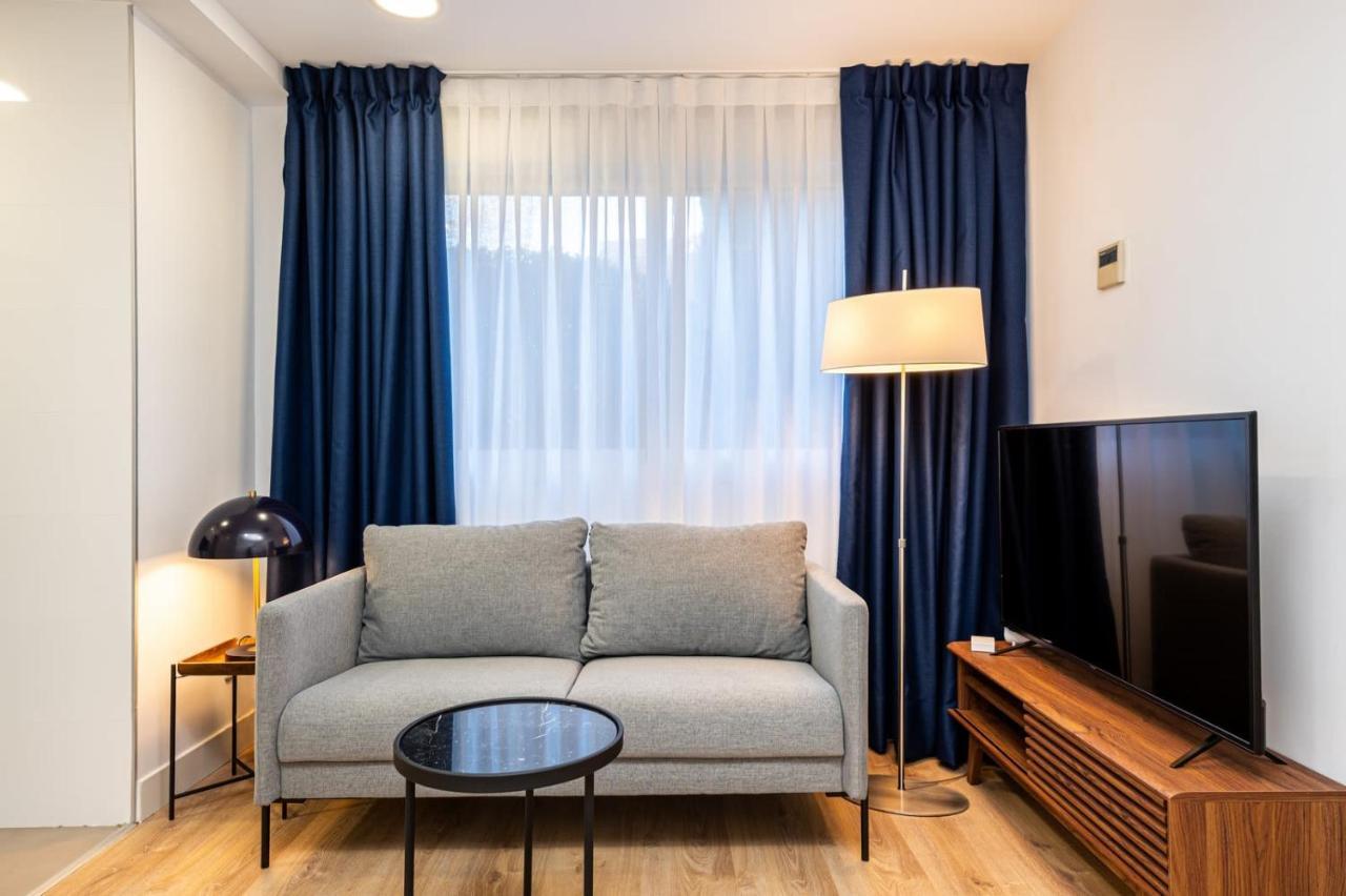 Los Robles Stylish & Modern Apartmenst In مدريد المظهر الخارجي الصورة